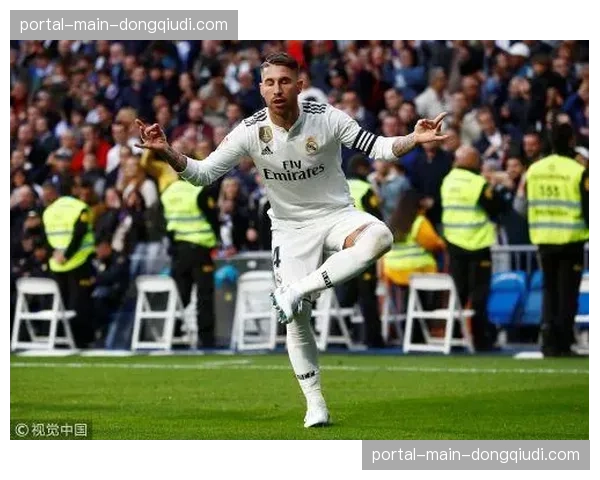 国家德比半场战报：巴萨1-1皇马，费兰-托雷斯与维尼修斯分别为球队建功