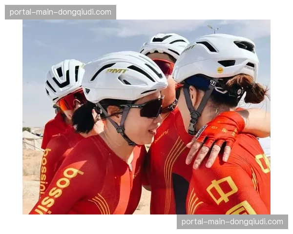 2026年亚洲BMX锦标赛，中国队顾权宗、王梦瑶分获男女竞速项目银牌